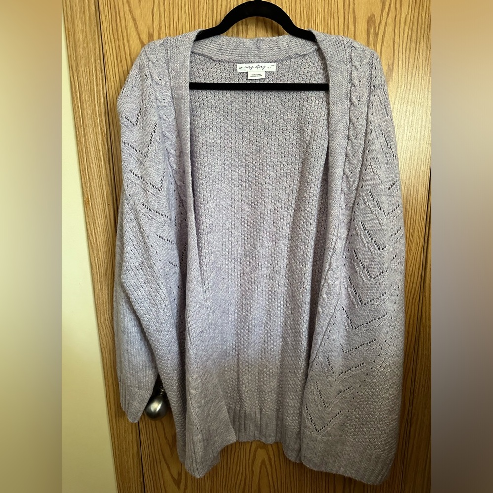 Penningtons cardigan sweater 2X EUC soft knit unique pattern soft lilac colour
